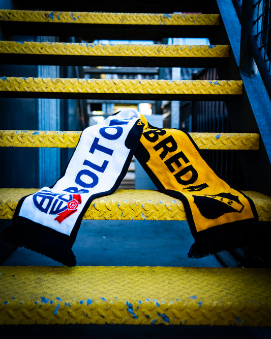 BOLTON AWAY SCARF
